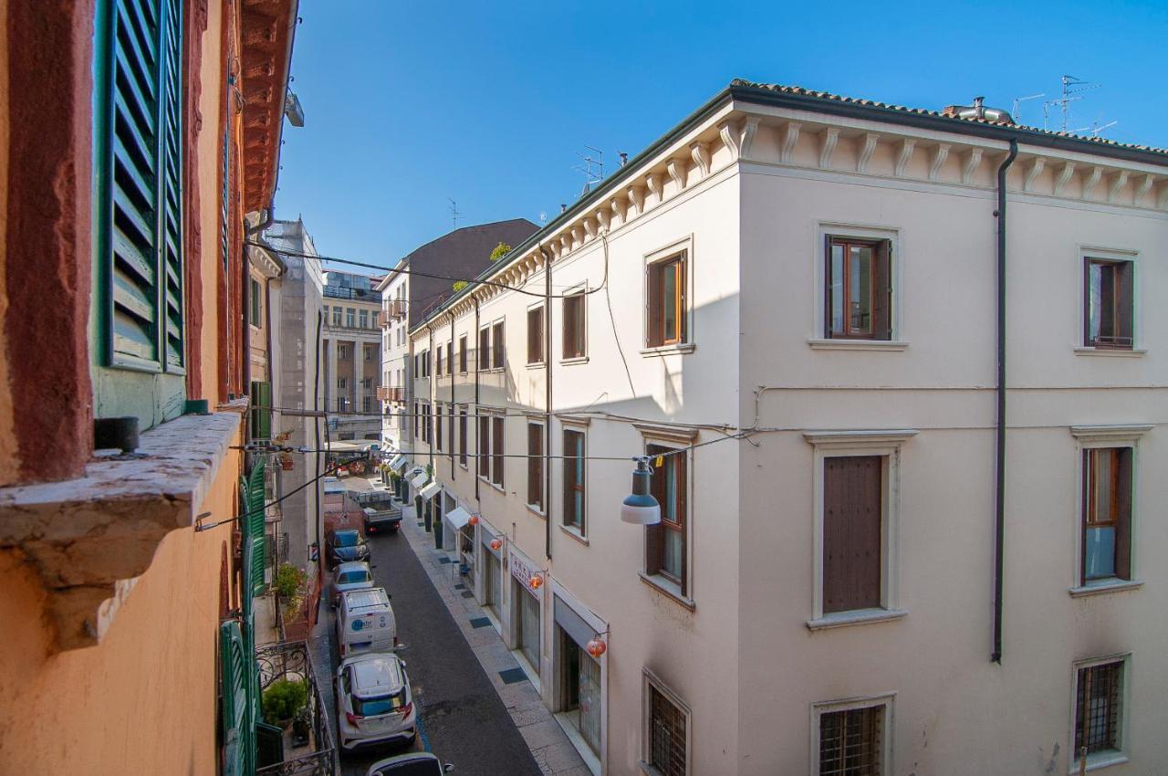 Апартаменты Il Cuscino Di Giulietta - 2 Min From Arena Верона Экстерьер фото